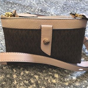 Michael Kors Crossbody